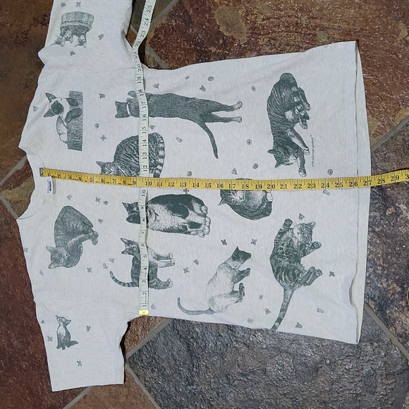 Vintage All Over Print Cat tshirt Cat lover Vintage tshirt - Picture 6 of 8